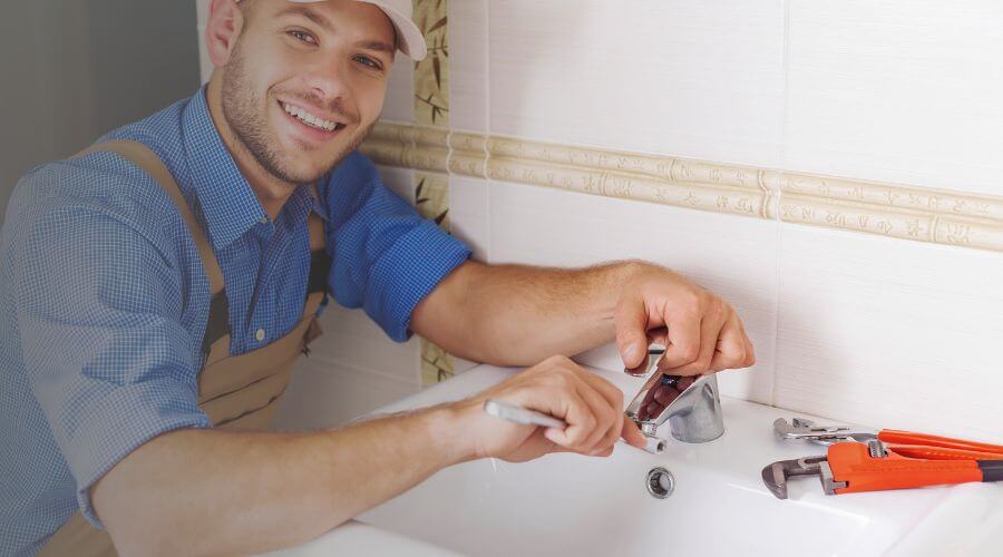 Handle or spout repair in Bethalto, IL